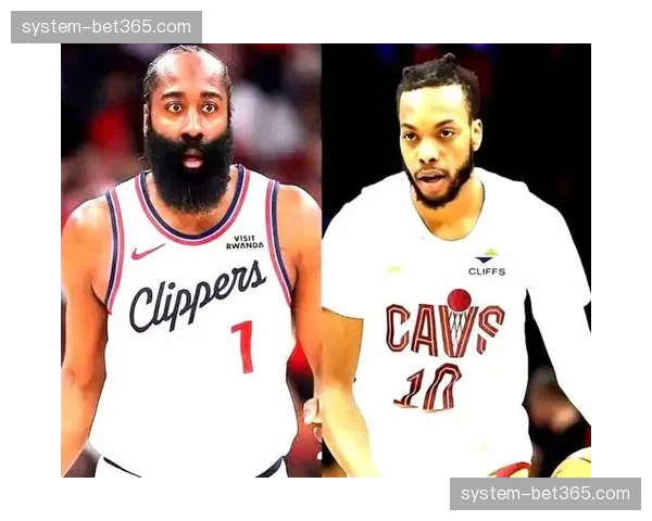 骑士哈登挡拆解放进攻空间，与莫布里阿伦配合形成完整战术配置